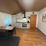 Crown Living - Ideal Fuer Feriengaeste, Geschaeftsreisende Und Monteure, Self Check-in, Parkplatz, Kueche * Krumbach (Vorarlberg)