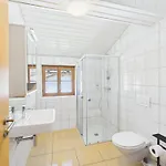 Crown Living - Ideal Fuer Feriengaeste, Geschaeftsreisende Und Monteure, Self Check-in, Parkplatz, Kueche דירה קרומבאך